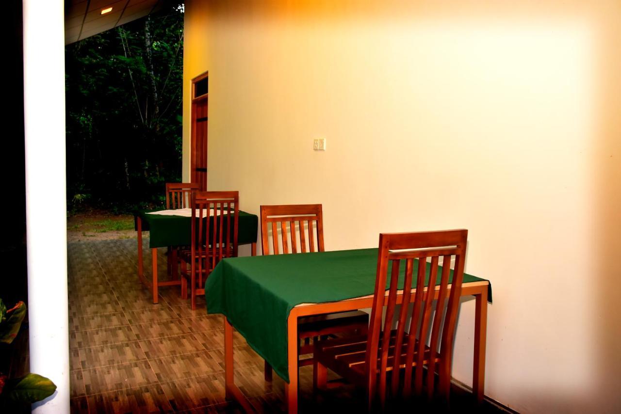 Little Ele Safari Lodge Udawalawe Ngoại thất bức ảnh