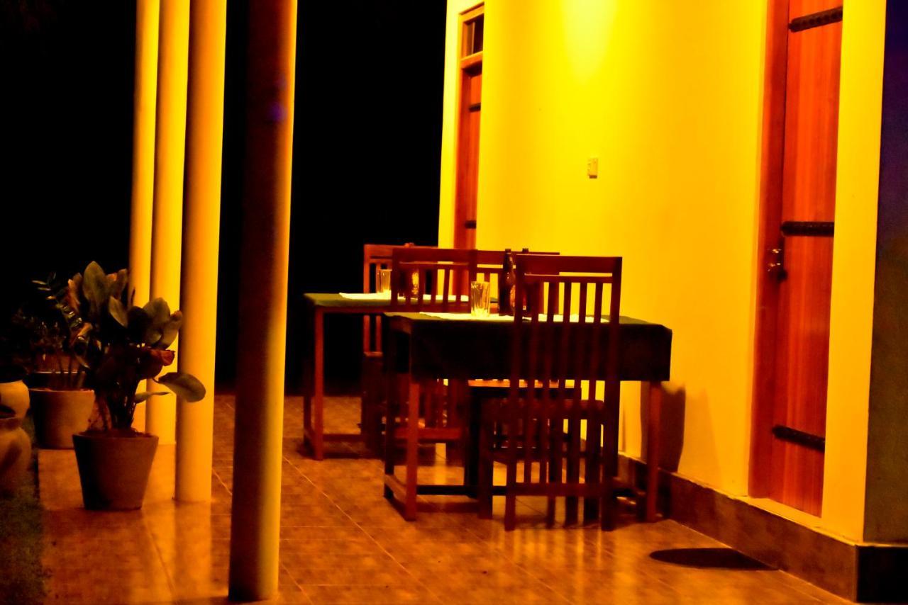 Little Ele Safari Lodge Udawalawe Ngoại thất bức ảnh