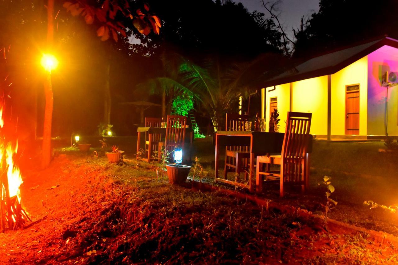 Little Ele Safari Lodge Udawalawe Ngoại thất bức ảnh