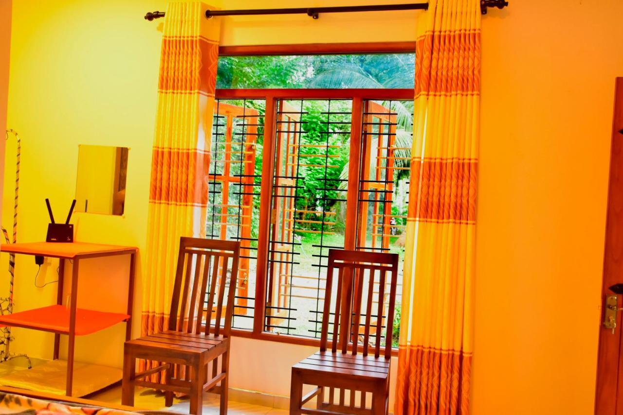Little Ele Safari Lodge Udawalawe Ngoại thất bức ảnh