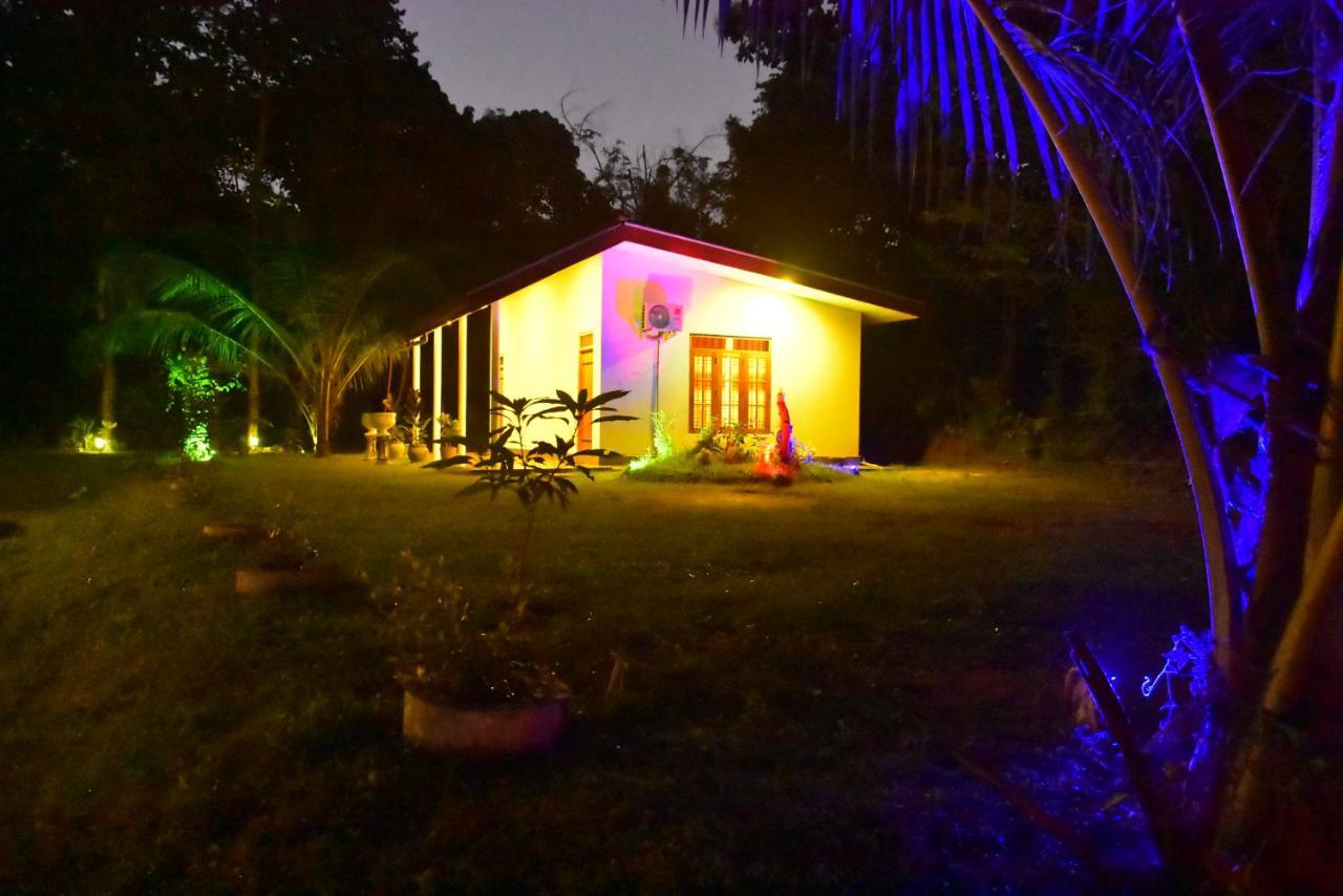 Little Ele Safari Lodge Udawalawe Ngoại thất bức ảnh